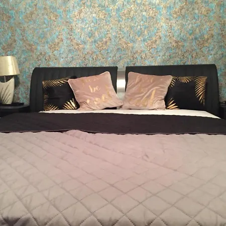Golden Palace Appartement *